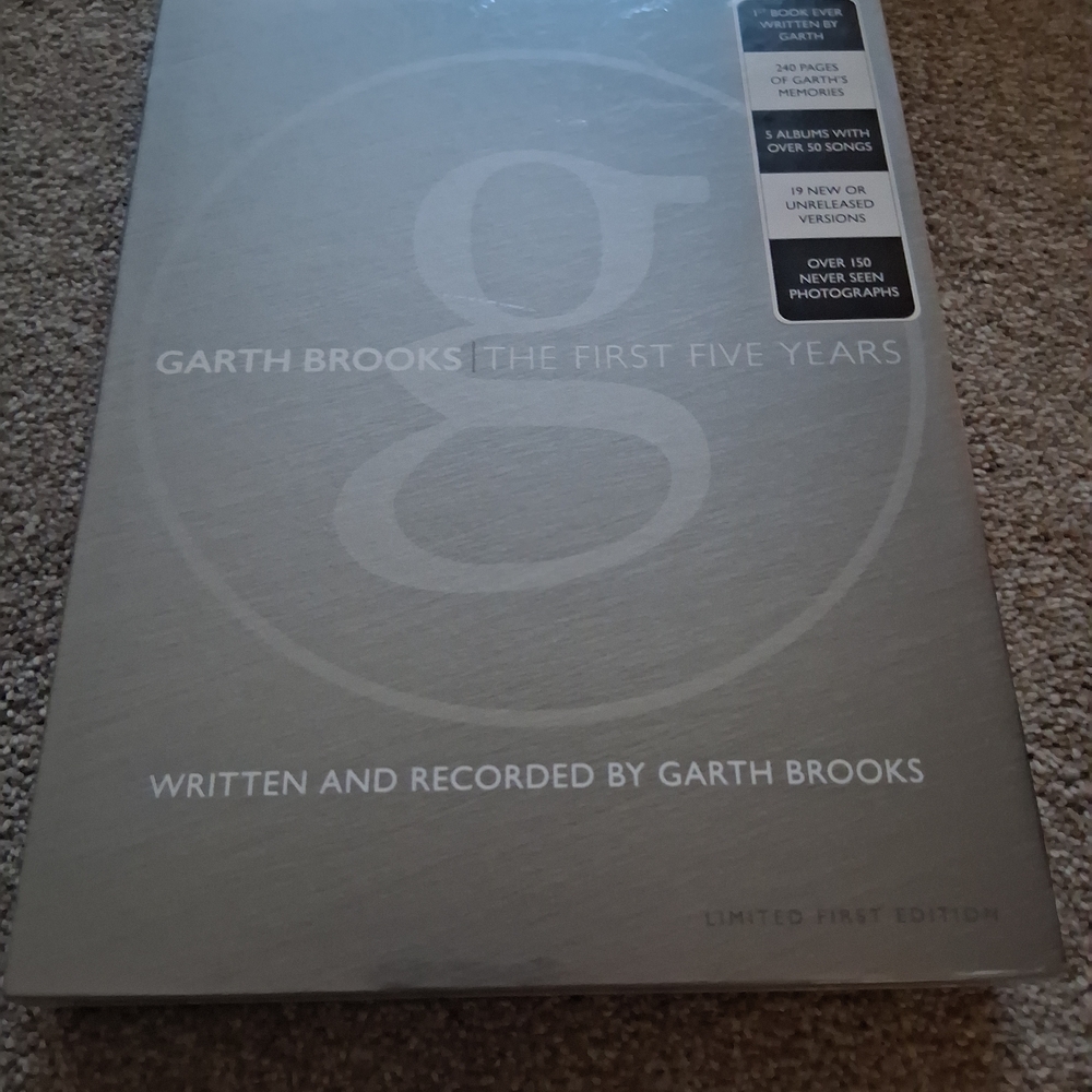Garth Brooks Limited First Edition Box Set